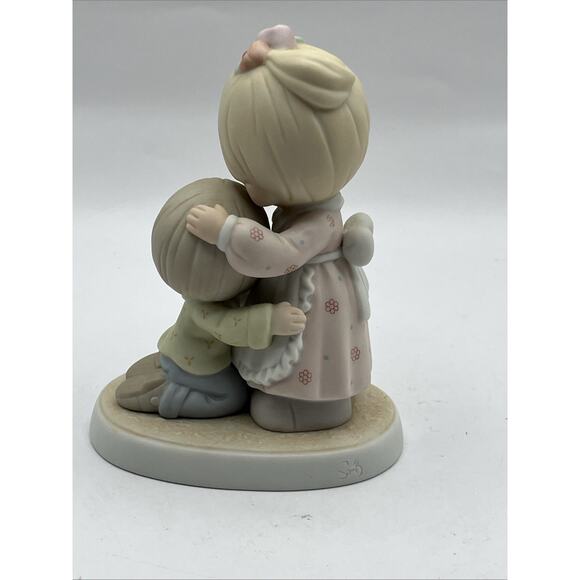 Precious Moments Figurine Healing Begins with Forgiveness 892157 from 2001 - Picture 5 of 10